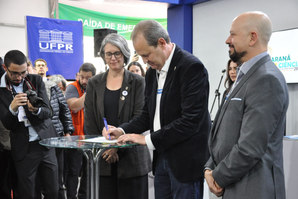 Estado lança Paraná faz Ciência 2023